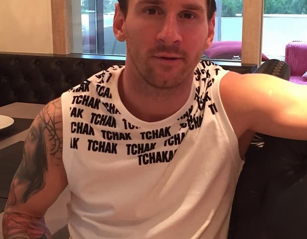 Messi posta mensagens nas redes para encontrar doador de medula óssea no Brasil