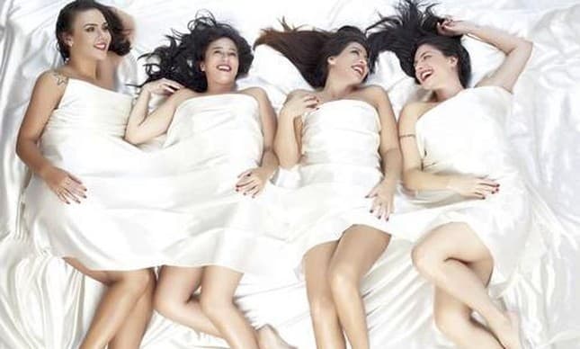 Mulheres ficam amigas após descobrirem que todas as quatro tinham o mesmo namorado