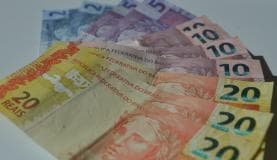 Com liberação de preços, cada lojista pode decidir se concede desconto à vista
