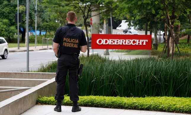 VAI SE SALVAR ALGUÉM? Um terço do Congresso já foi implicado na operação Lava-Jato pela Odebrecht