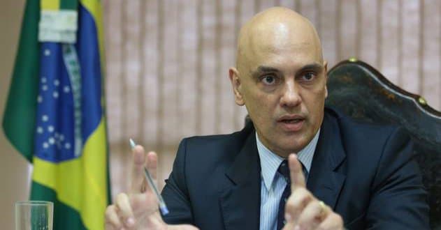 Em carta aberta, estudantes defendem permanência do ministro da Justiça Alexandre de Moraes