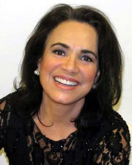 Na contramão de artistas, renomada Regina Duarte defende extinção do MinC