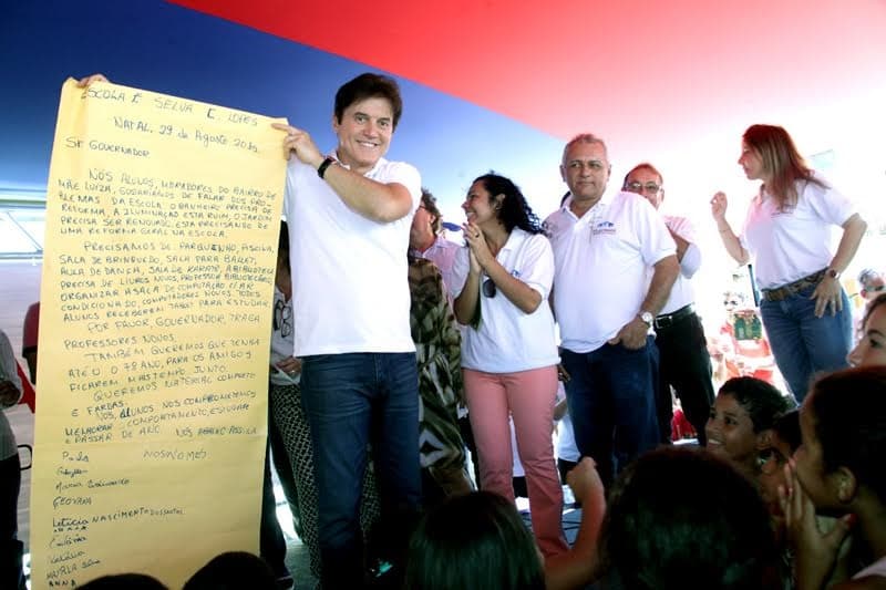 Governador lança o projeto Vila Cidadã e o novo Programa do Leite em Mãe Luíza