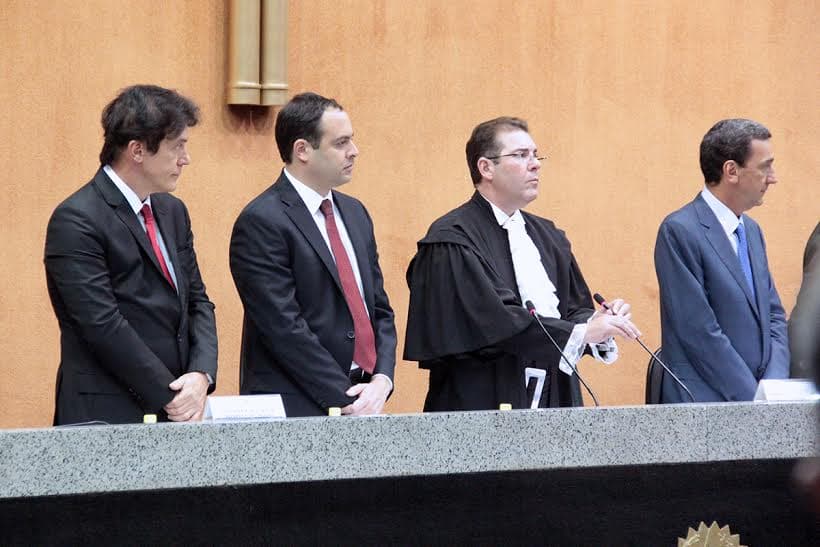 FOTOS -(MARCELO NAVARRO): Robinson prestigia posse do presidente do Tribunal Regional Federal da 5ª região, em Recife