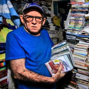 Conheça Seu Inácio, aposentado de Natal que já viu mais de 20 mil filmes