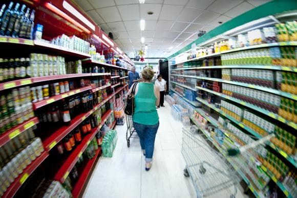 Dieese apura queda de preço da cesta básica em 20 capitais; alimentos mais baratos colaboram