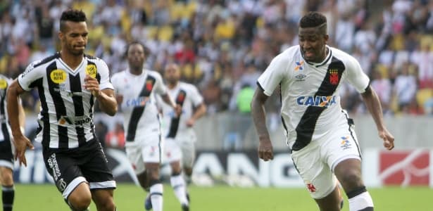 Vasco sofre no 1º tempo, mas vira sobre o Ceará no Rio e retorna à Série A