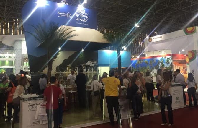 Governador anuncia implantação de voo regular para Mossoró pela Azul