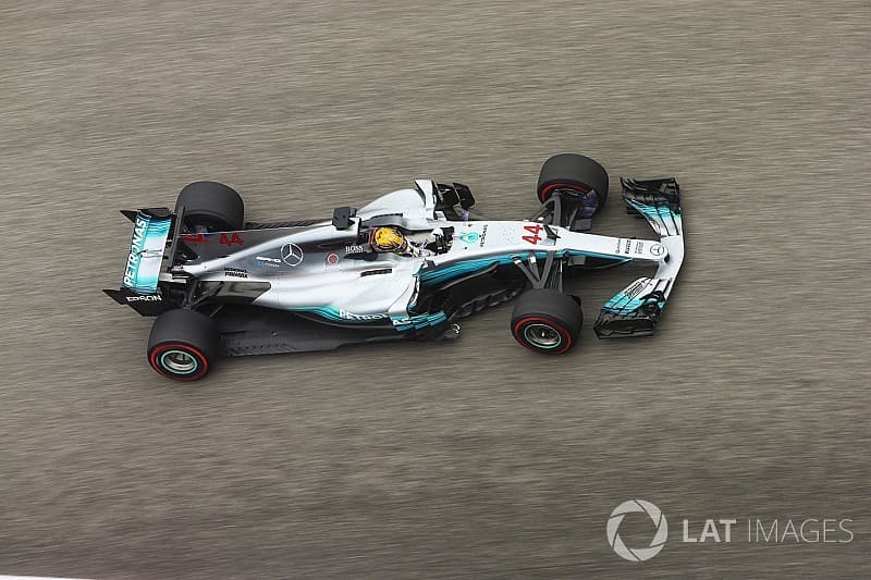 Com Vettel na cola, Hamilton domina TL3; Massa é 6º