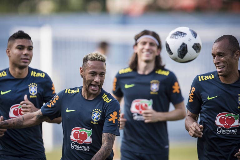 Tite prepara seleção para saber sofrer pressão dos adversários no mata-mata
