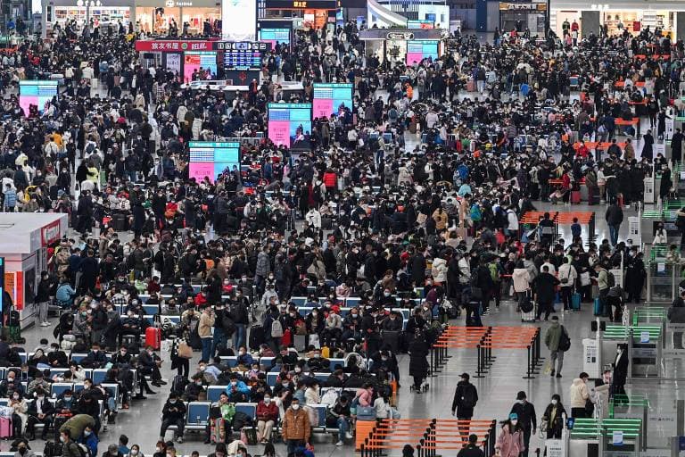 Mundo ganhou 75 milhões de pessoas em 2023, e a China deixou de ter maior população