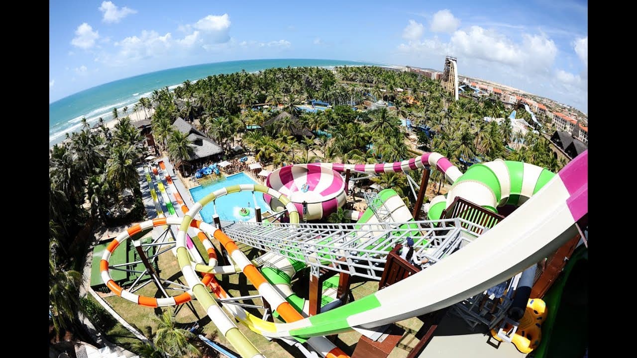 Turistas furaram boias para escapar de atração no Beach Park em janeiro e não ficarem afogados