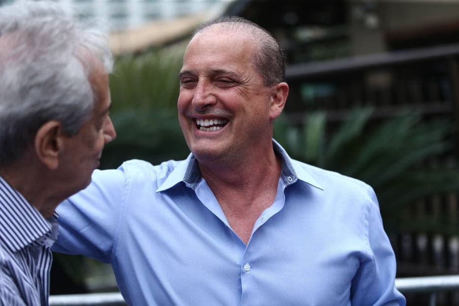 ‘Quem roubar vai para a cadeia e Bolsonaro joga a chave fora', diz Lorenzoni sobre Petrobras