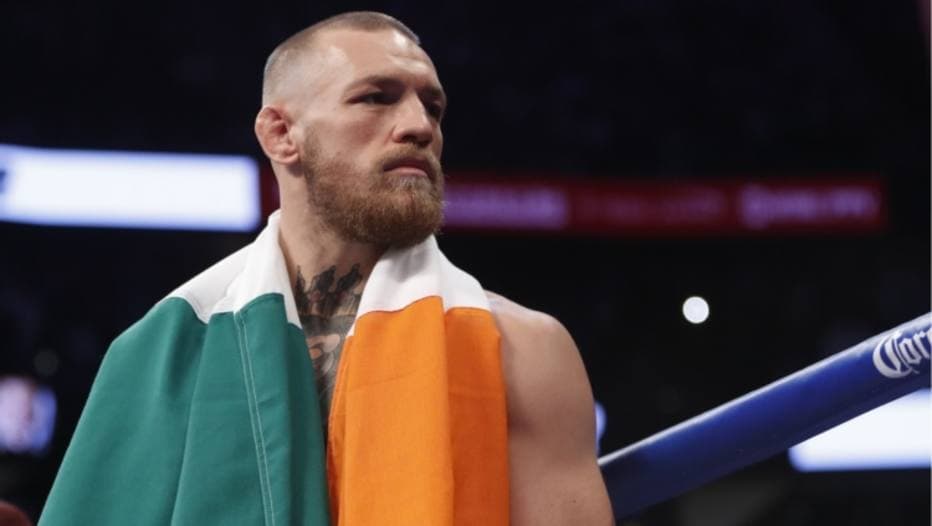 Lutador Conor McGregor é preso em Miami após quebrar celular de fã que o fotografava