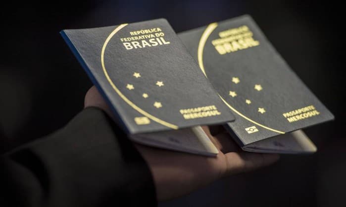 Governo propõe tirar recursos da Educação para normalizar emissão de passaportes