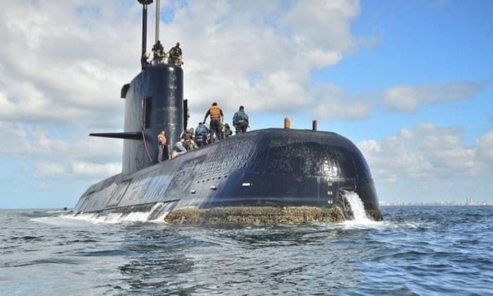 Argentina acha sinal que pode ser de submarino desaparecido