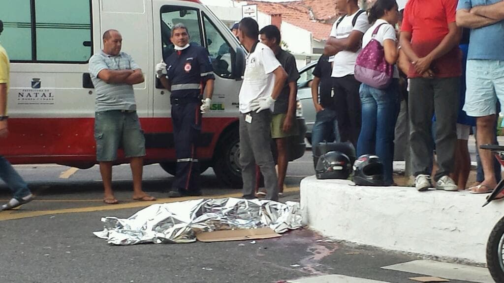 Jovem morre em acidente envolvendo duas motos no Tirol