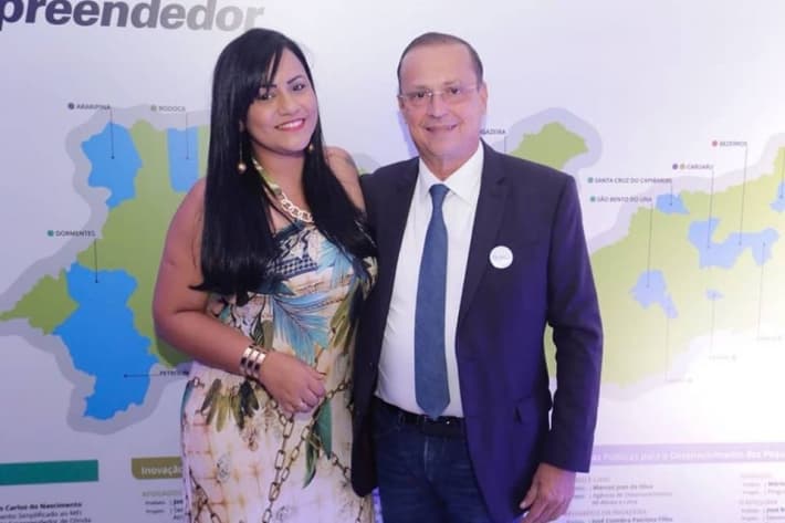 SUCUPIRA PERDE: Prefeito em PE que obrigou todos os cargos comissionados irem para show da noiva será investigado pelo MP