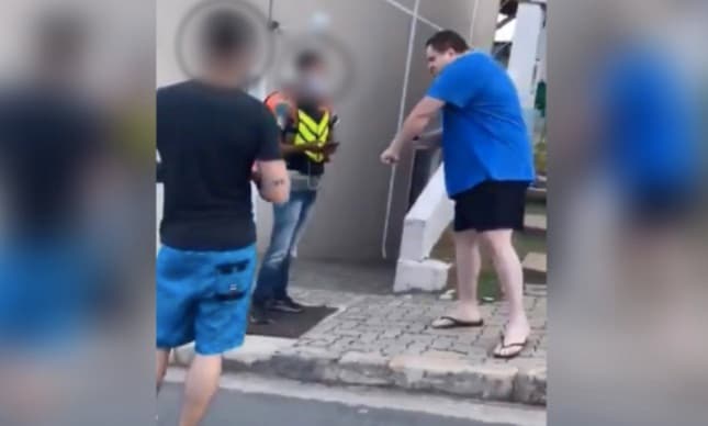 IFood expulsa de sua plataforma usuário racista que injuriou entregador