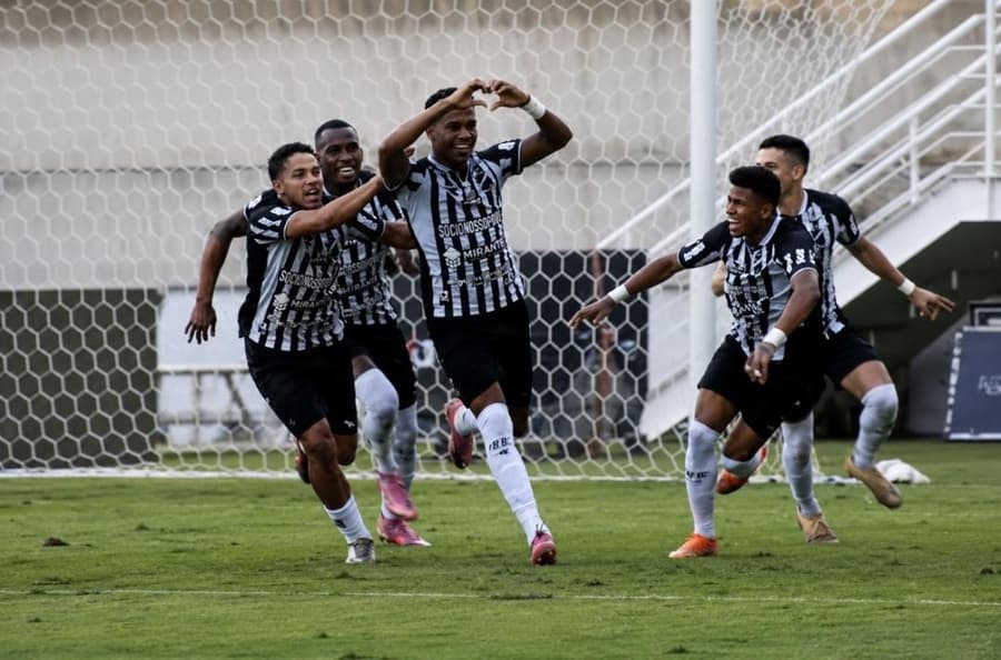Wallyson marca, ABC empata com o Altos-PI, e avança no mata-mata em busca do acesso à Série C