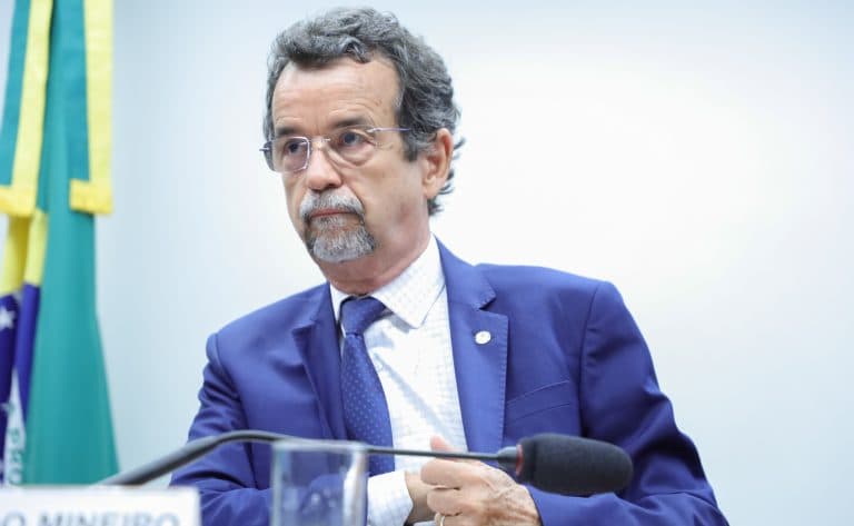 Os urubus não perdem tempo